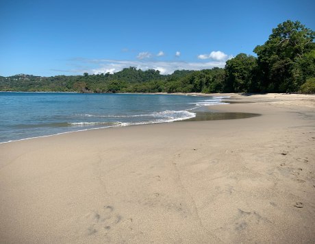 Manuel Antonio beach